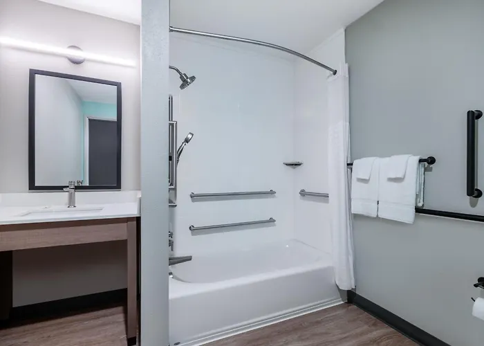 Hotel Echo Suties Extended By Wyndham Austin