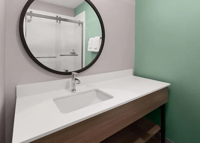 Echo Suties Extended By Wyndham Austin Hotel 2*